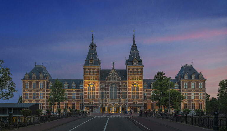amsterdams-rijksmuseum-launches-ai-art-explorer