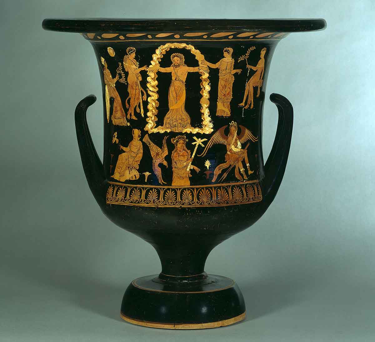 apulian krater liberated herakles