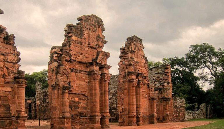 historic landmarks argentina visit