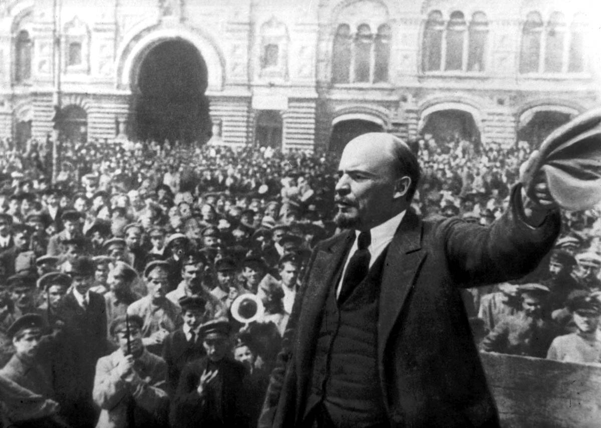 lenin 1917 russian revolution photograph