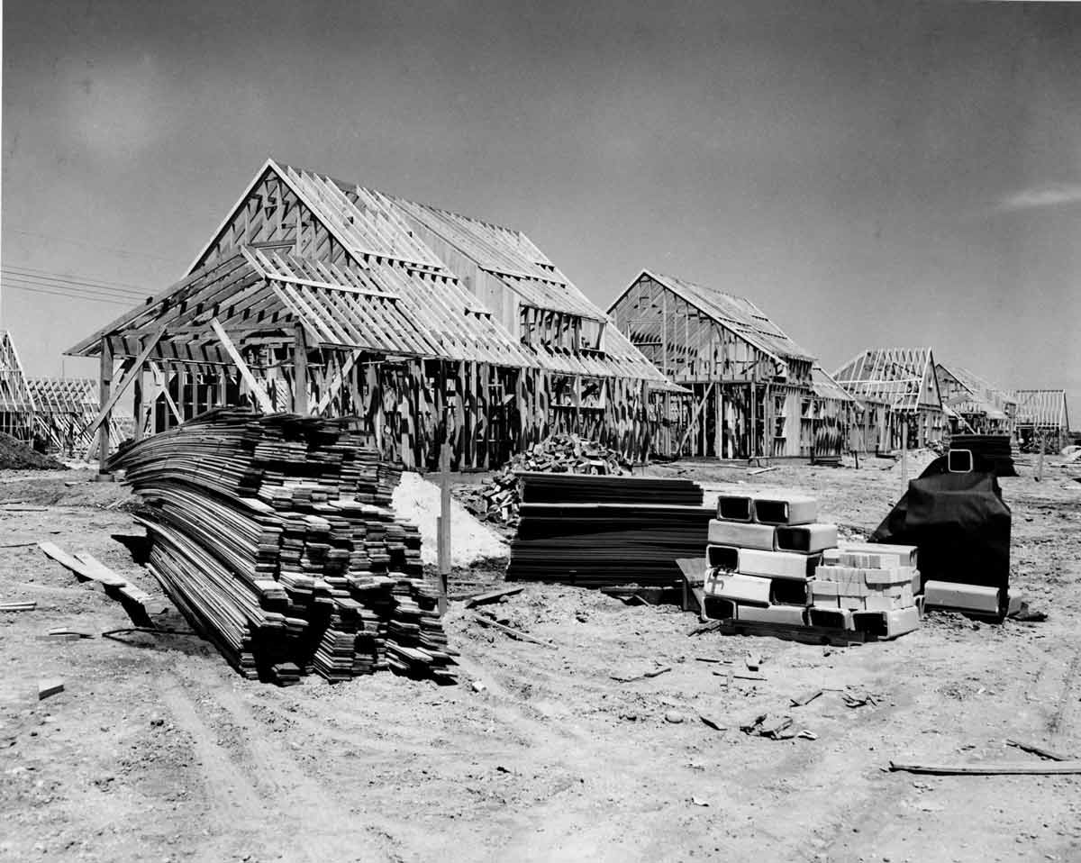 levittown being built
