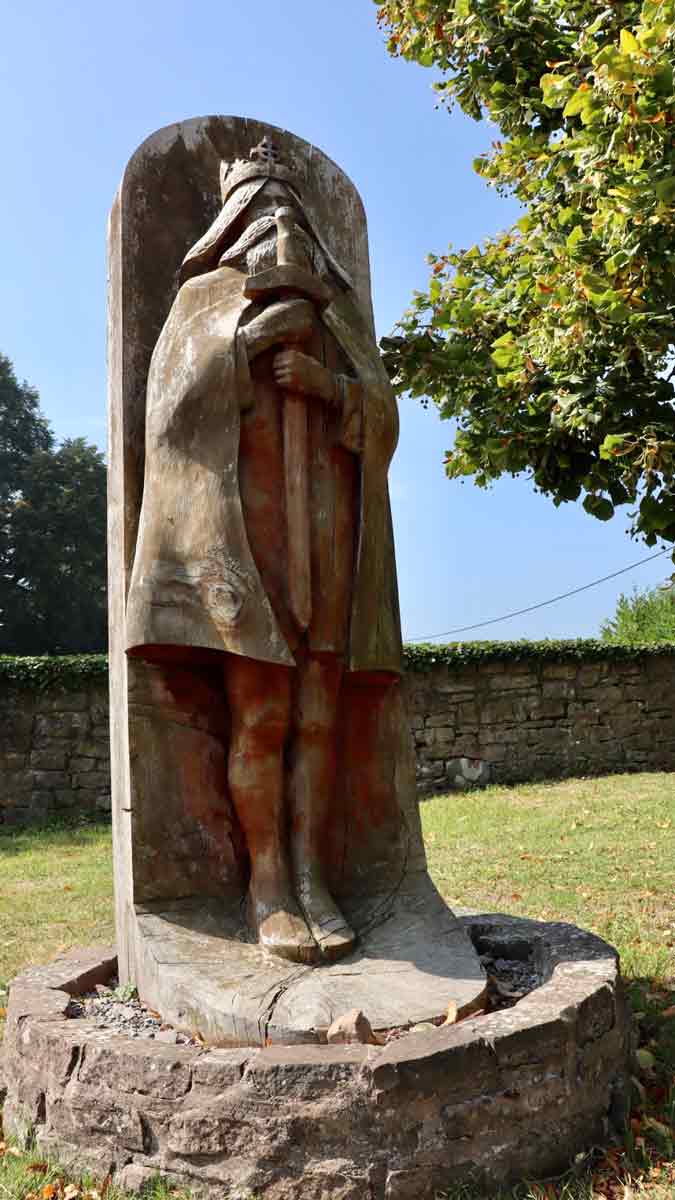 sculpture tewdrig st tewdrics church