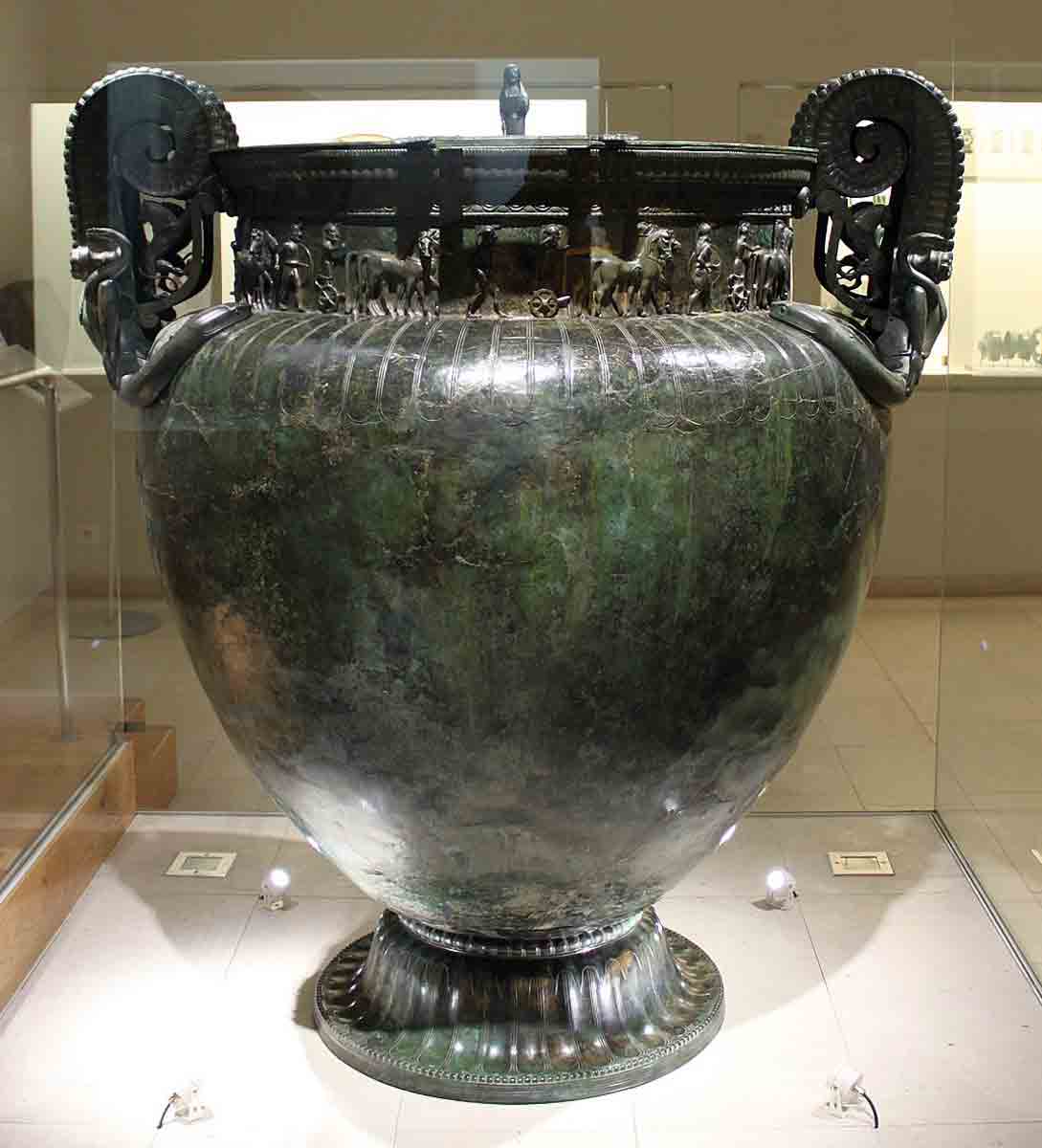 vix krater celtic women